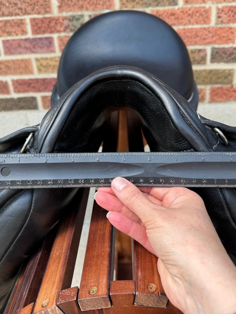 Custom Icon Flight Dressage Saddle - 17.5