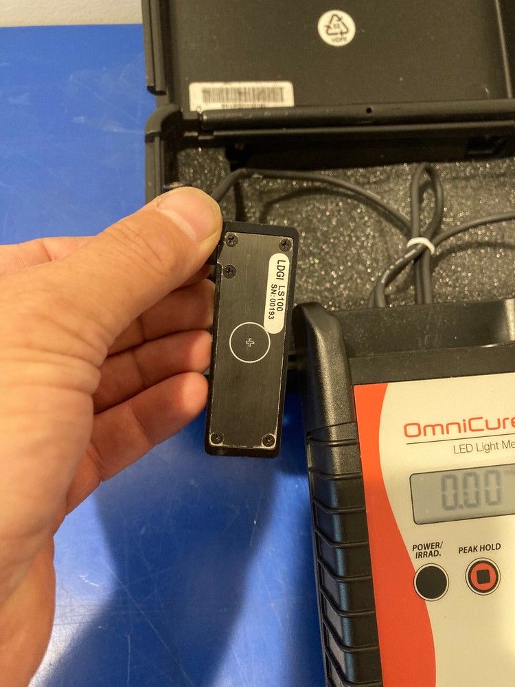 15140 Lumen Dynamics LM2011 & LS100 omnicure LED light meter