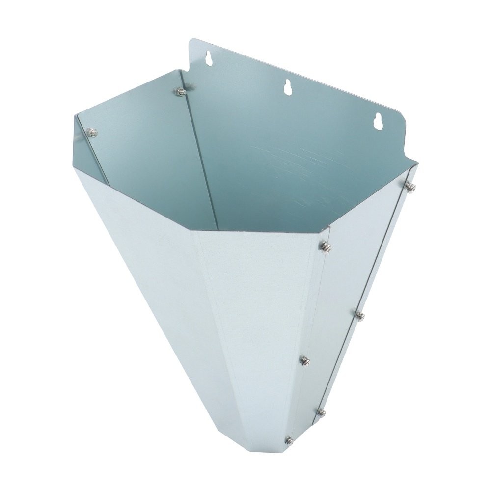 Medium Chicken Cone Galvanized Steel Poultry Restraining Cone For Birds 8 Lbs