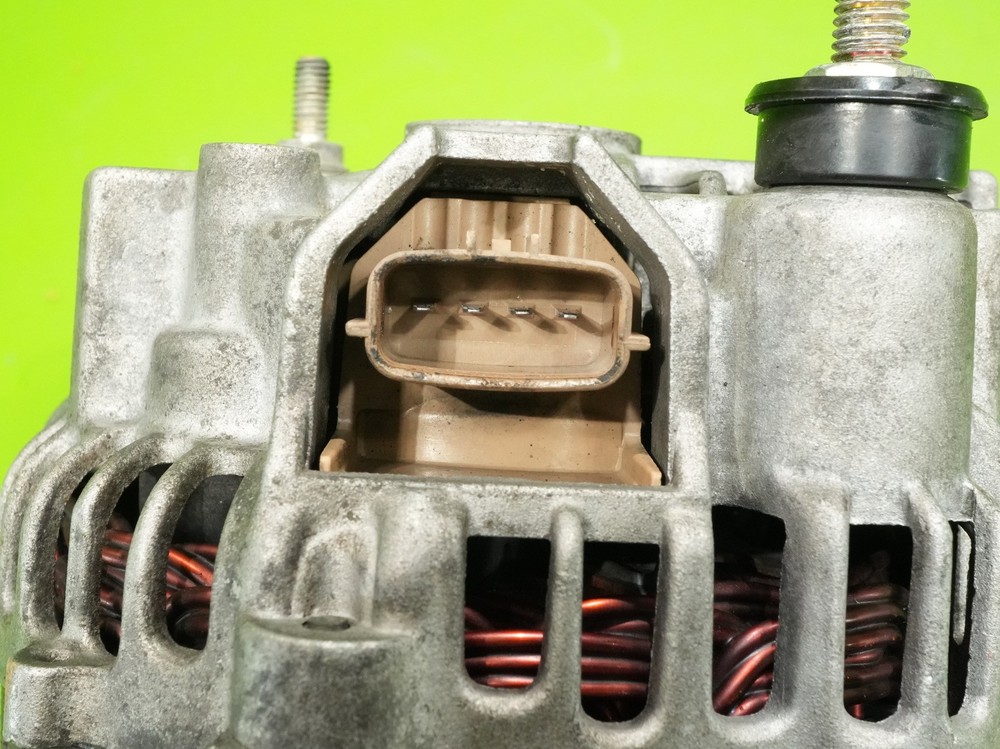 95-99 Eclipse GST OEM MD327513 4G63 engine motor alternator generator