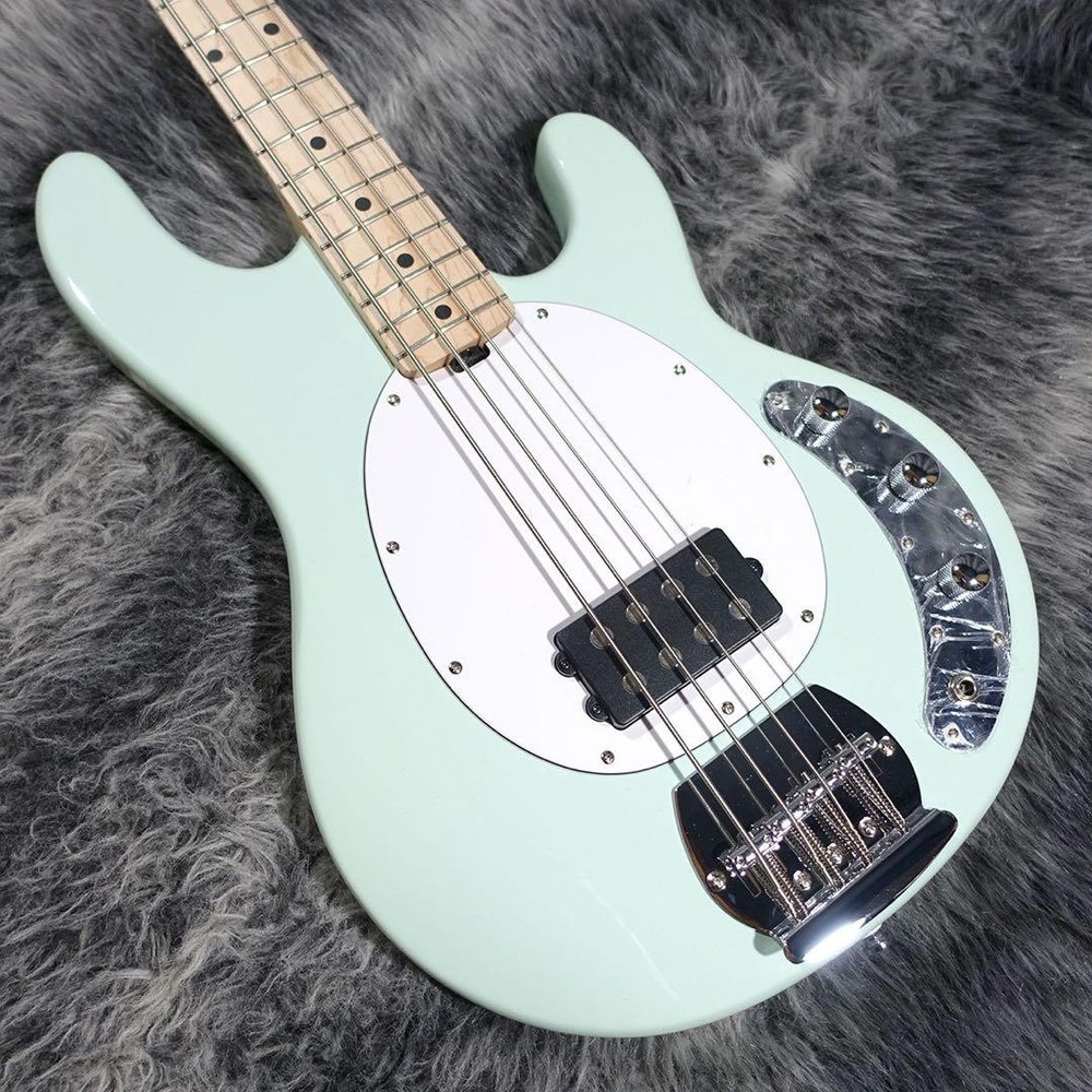 Sterling Stingray Ray4
