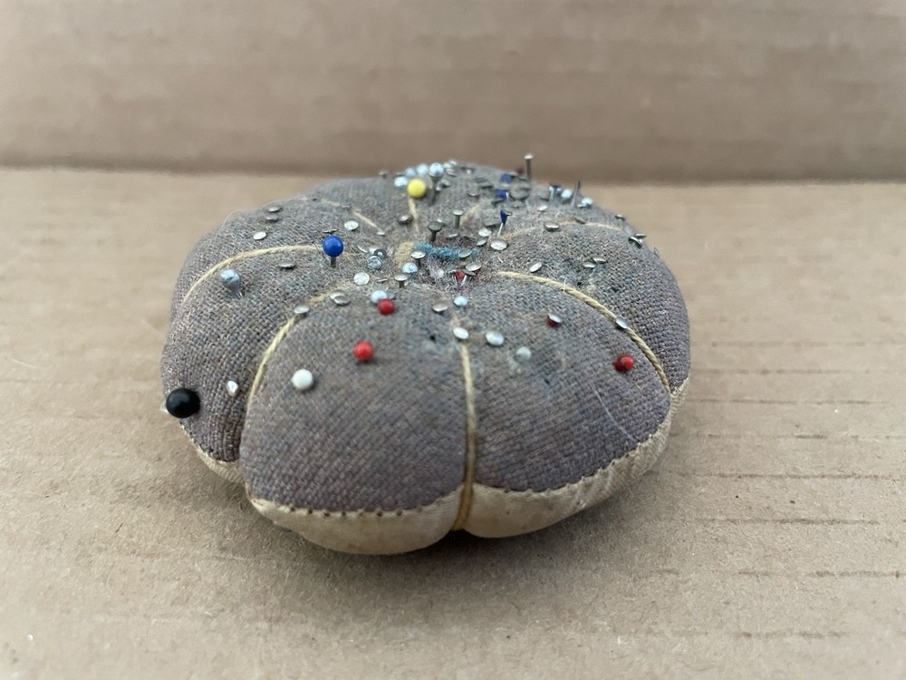 Vintage MELON PUMPKIN Needle Pin Cushion