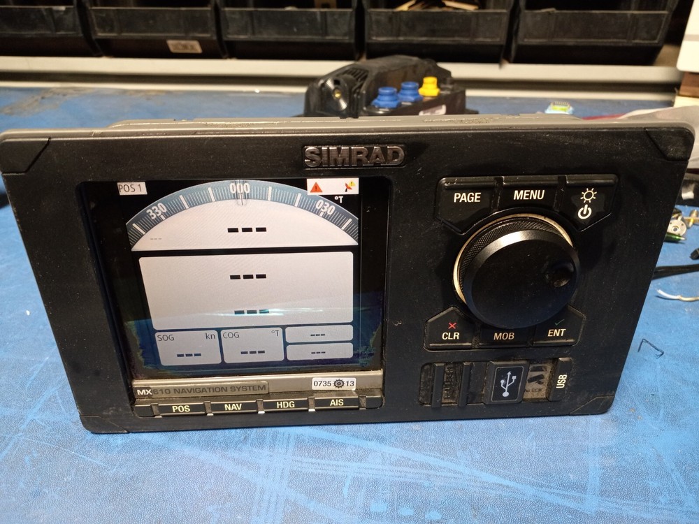 SIMRAD MX610 NAVIGATION SYSTEM  GOOD
