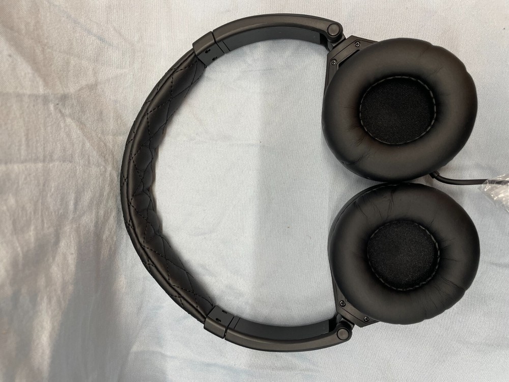BIGR Audio Madison Avenue Black High End Wired