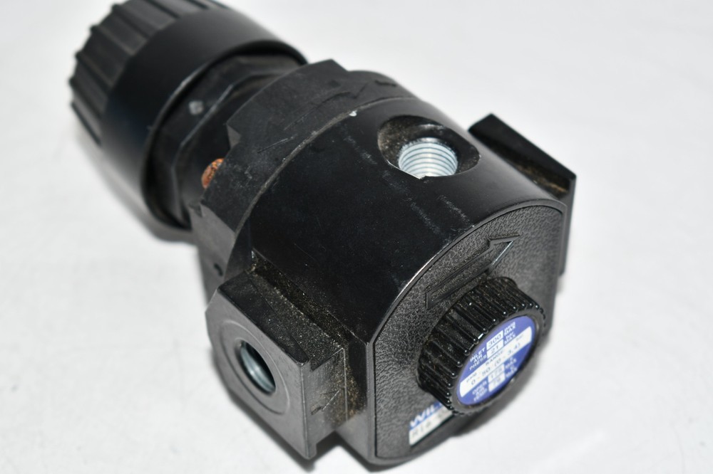Wilkerson Pneumatic Regulator R16-02-L00A 0-50 PSI