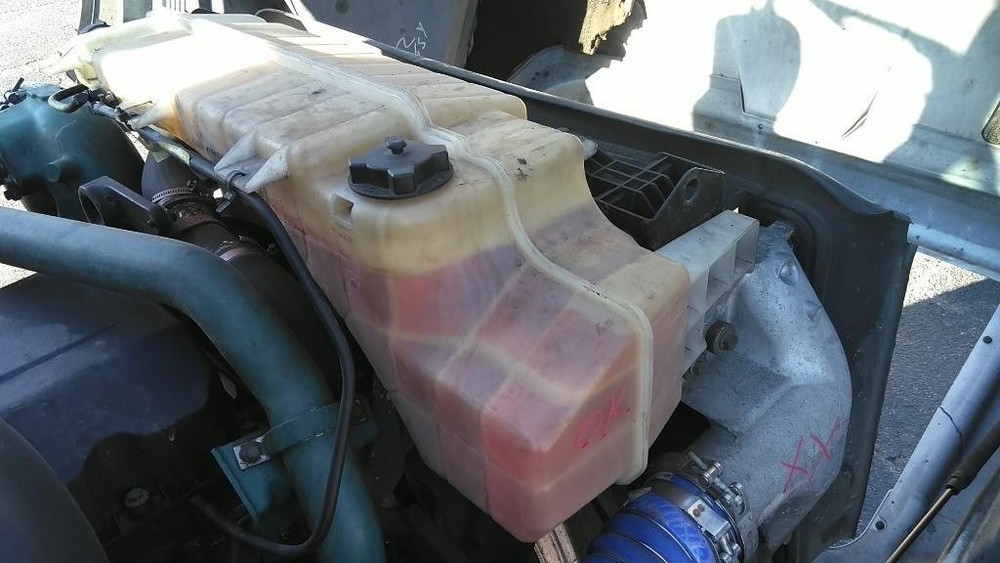 For 2012 VOLVO VNL RADIATOR OVERFLOW TANK ,  OH