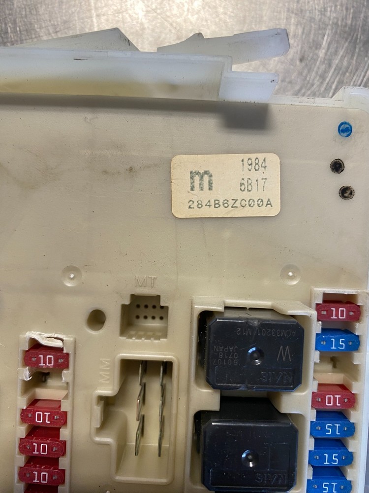 2006 TITAN Distribution Relay Module Fuse Box 284B6ZC00A