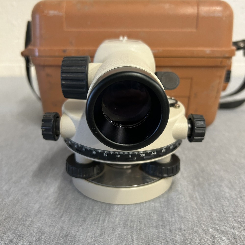 Nikon AP-8 Automatic Level 360 28x W/ Case