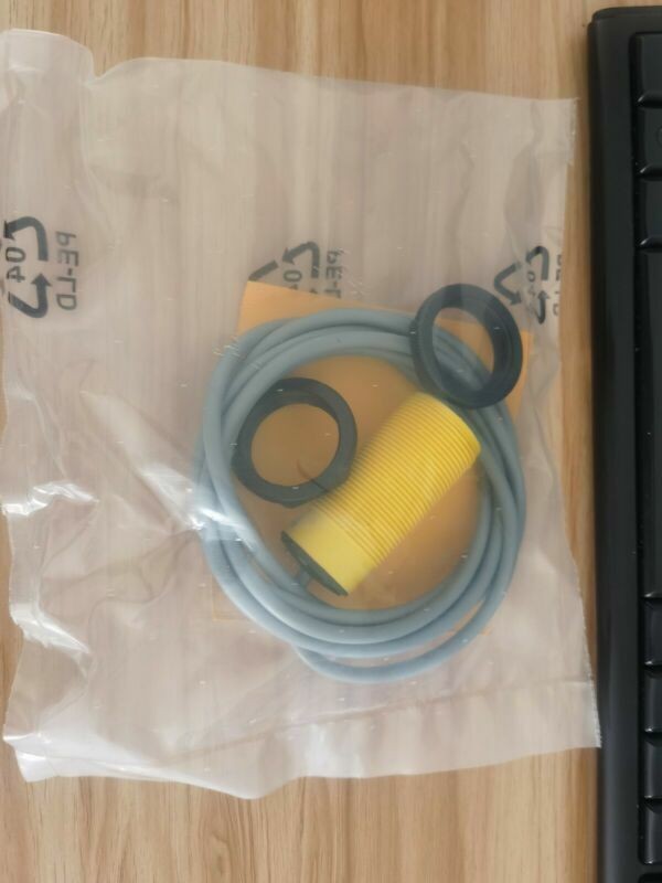 NEW TURCK BI10-S30-AP6X SENSOR
