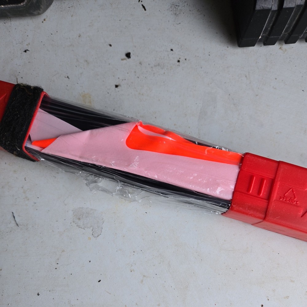 car warning triangle