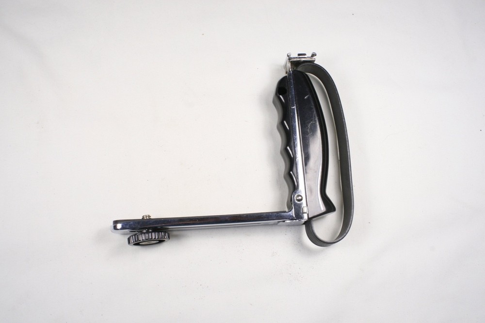 Camera Grip Flash Bracket w/Strap - Style 2