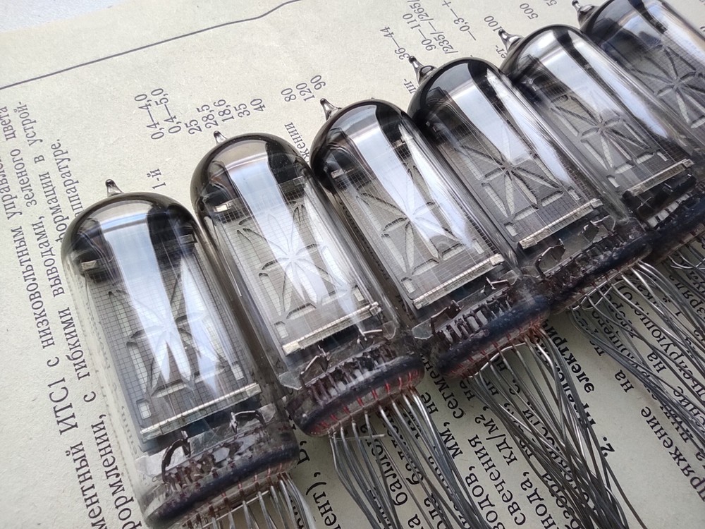 IV-4 x 6 set multisegment VFD Tube NOS