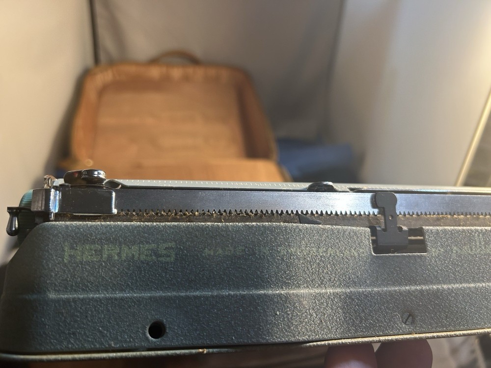 Hermes Rocket typewriter Portable Green