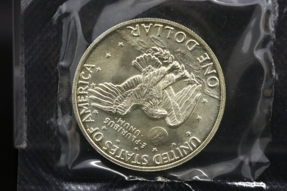 1972 Eisenhower Uncirculated Silver Dollar - S |IA