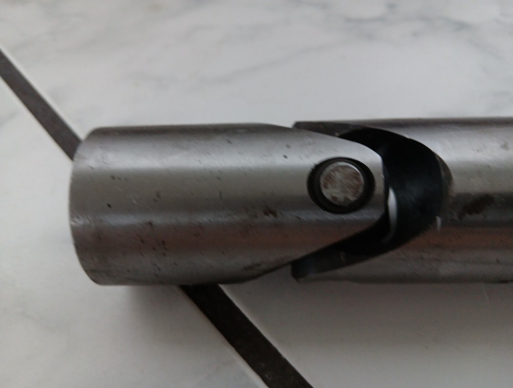 USED HERR VOSS SPINDLES FOR WORK ROLLS ON LEVELER