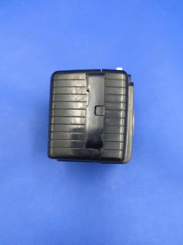 Kodak: Vintage Brownie Bullet Camera Untested