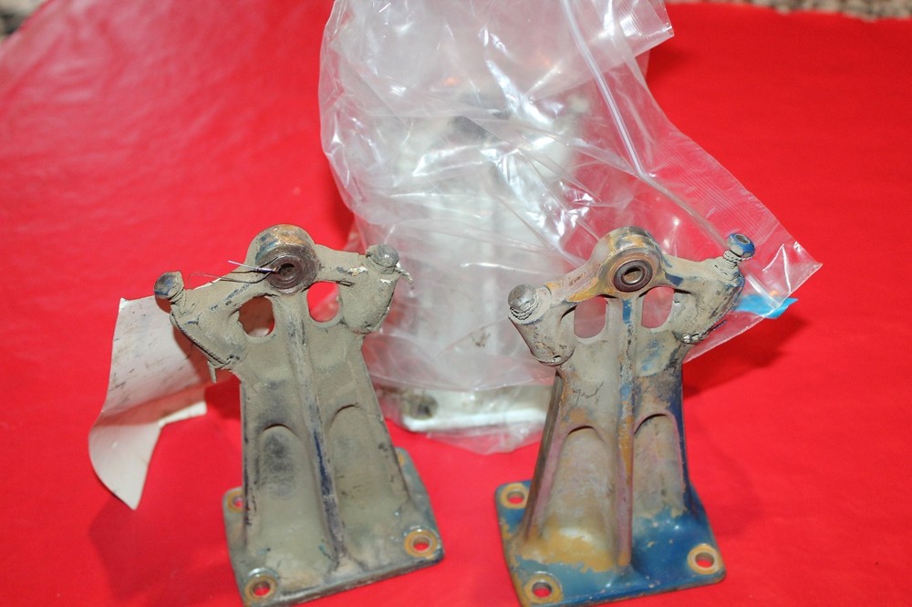 Piper Navajo Elevator Hinge 45253-03
