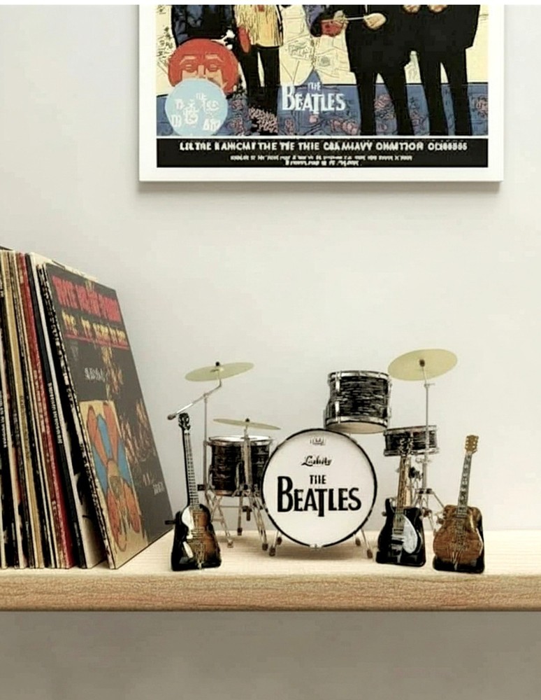 MINIATURE DRUM & GUITAR SET   -   THE BEATLES