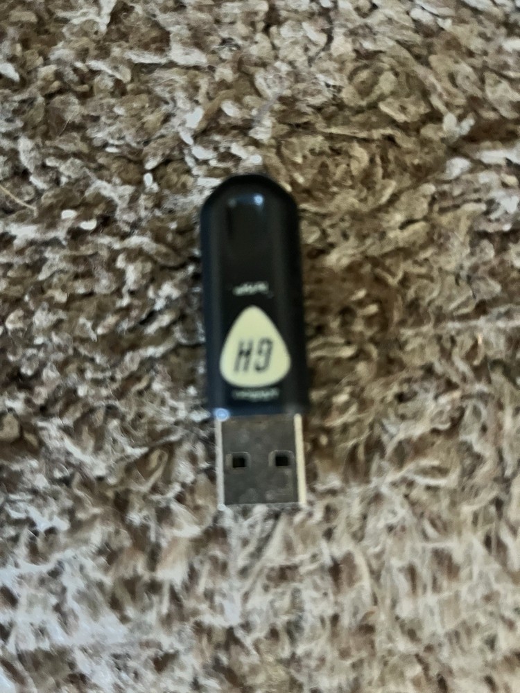 Activision Guitar Hero Wireless Guitar Controller Bundle USB Dongle Strap