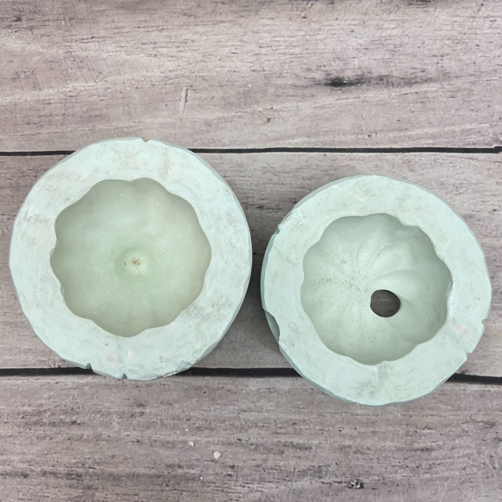 Vintage Unbranded Ceramic Casting Mold Squash