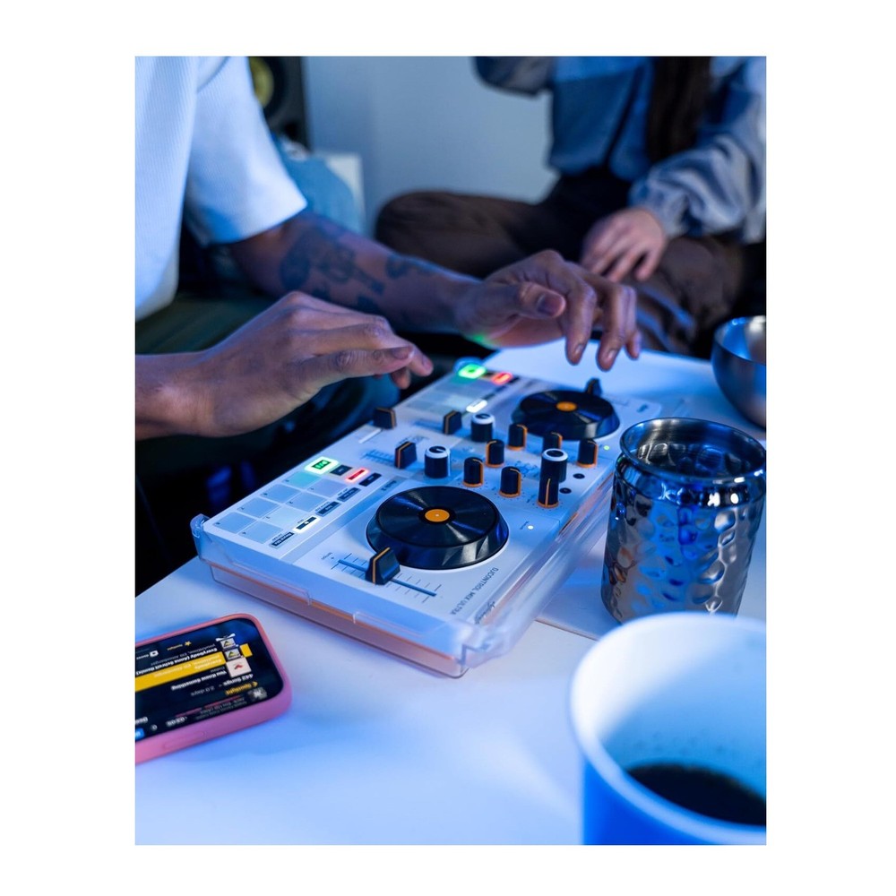 Hercules DJ Control Mix Ultra - Mobile DJ Controller with Bluetooth