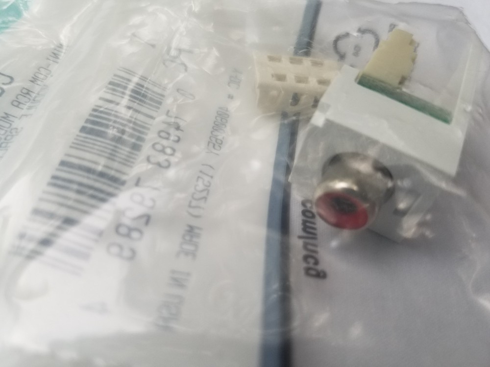 CJRRWH Panduit RCA Punchdown Module Mini-Com White with Red Insert
