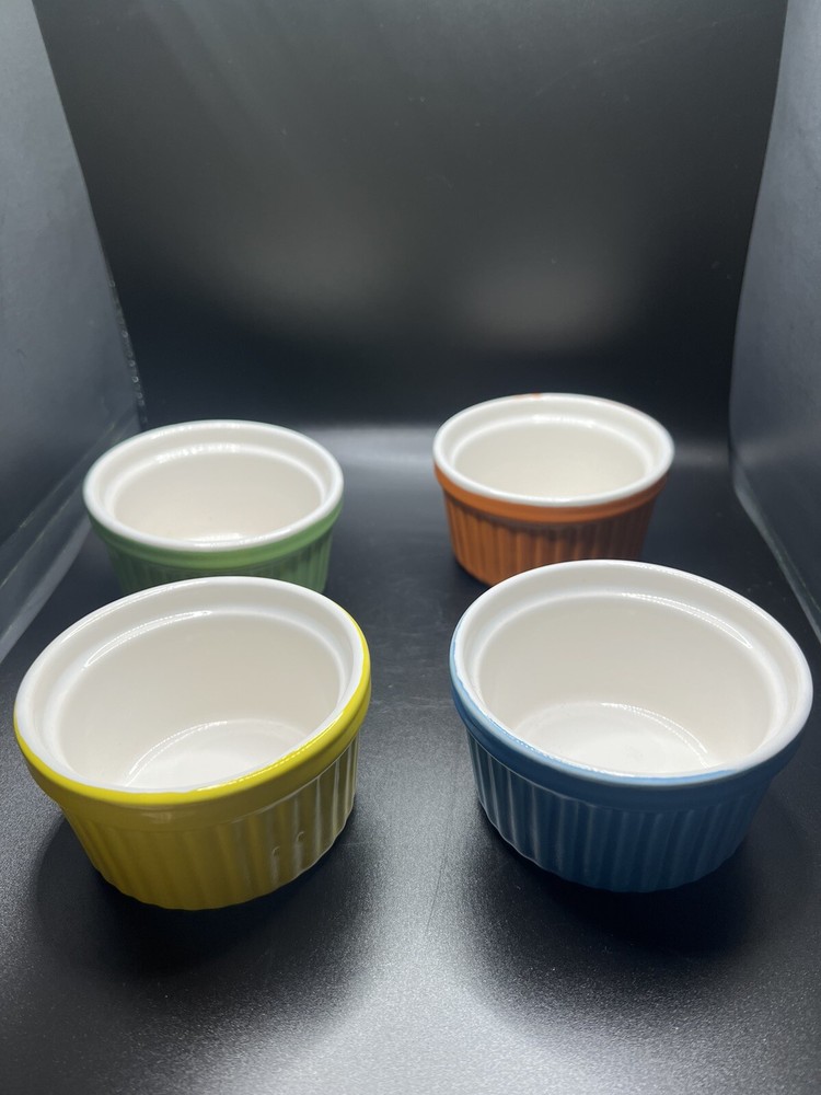 Una Casa ceramic Ramekins Set of 4 Bowls