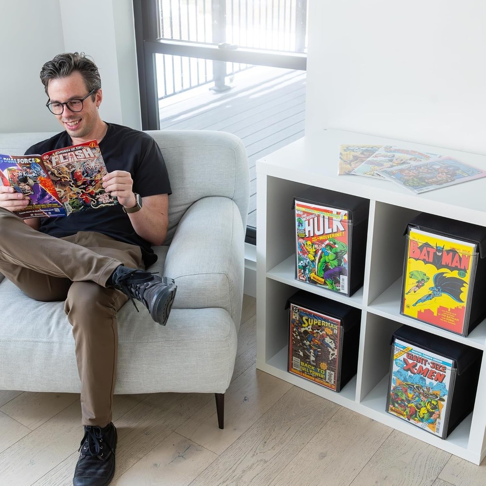 Comic Book Storage Box with Comic Book Display Window [Patent Pending]�