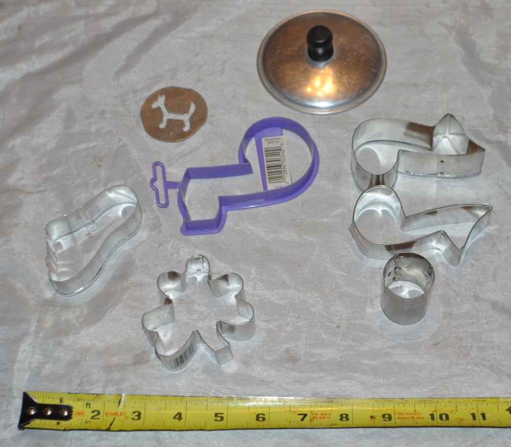 Vintage Tupperware Plastic Holiday Cookie Cutter Lot