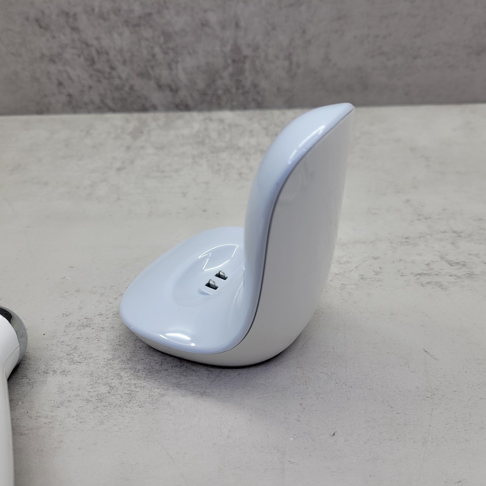 NuFACE Trinity Microcurrent Facial Device Kit - FDA Cleared Face Sculpting ™