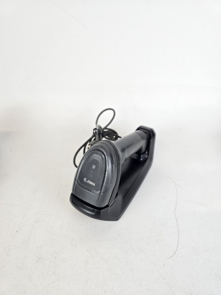 ZEBRA DS8178 Wireless Bar Code Scanner + CR8178-SC Charging Cradle + USB