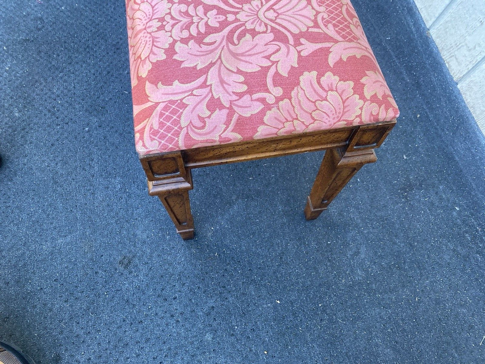 65062 WEIMAN Window Bench Stool Ottoman
