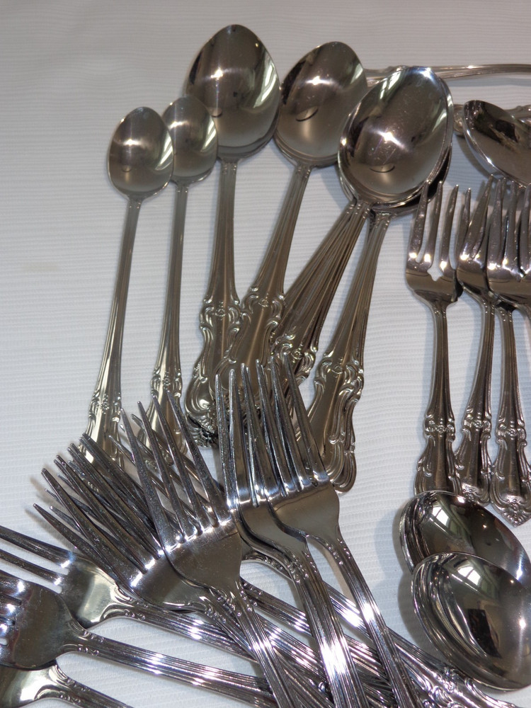 78 Pc Salem Victoria Stainless Glossy Scrolls Japan Large Flatware Set