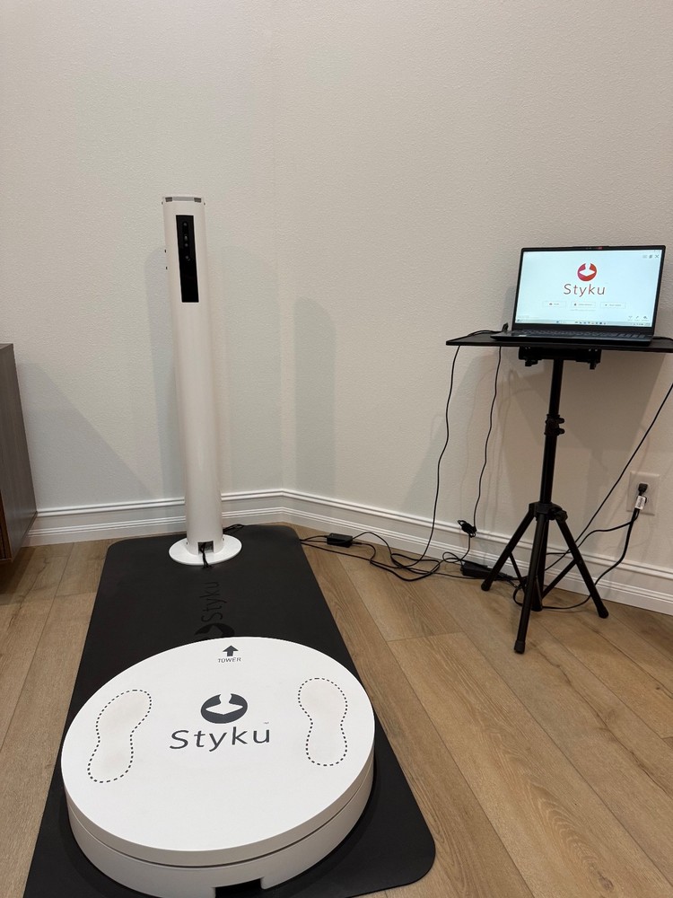 5 months barely used. Styku 3D Body Scanner - Complete System