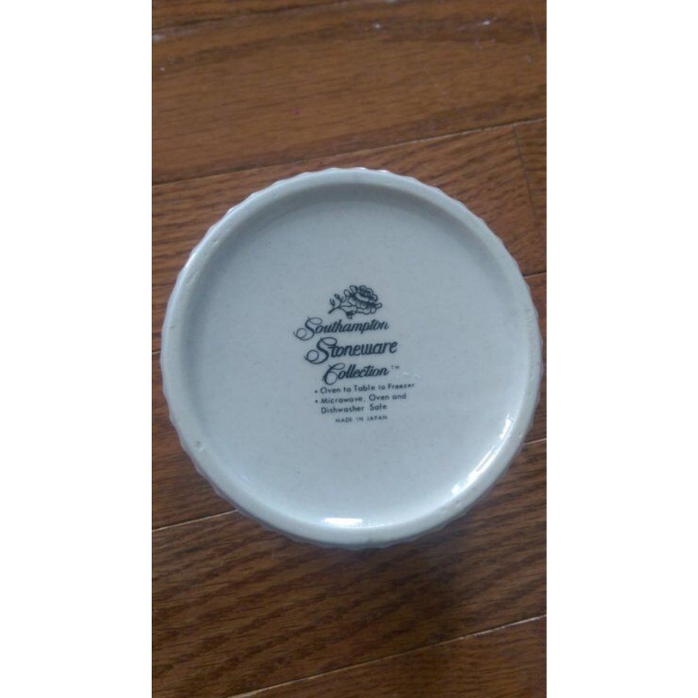 Southampton Stoneware Custard Bowl/Ramekin - White Rose