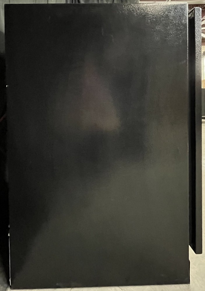Marvel MLWC324IG01A 24" Wine Refrigerator High Efficiency Single Zone Built-In