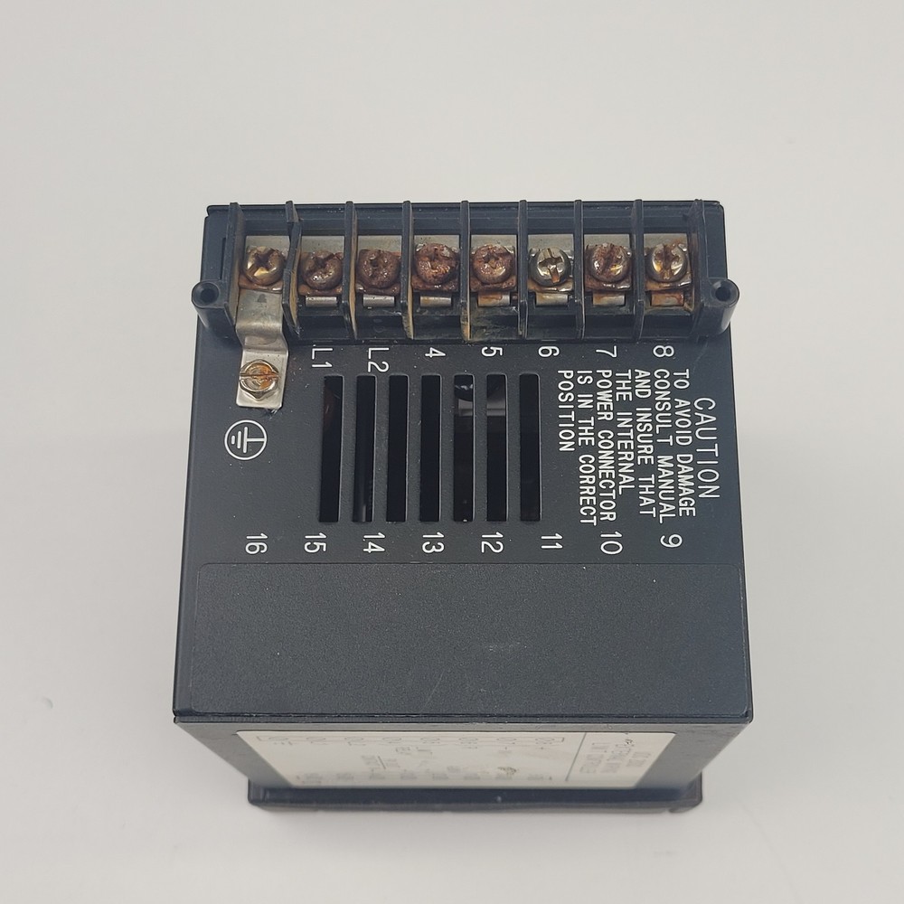 Honeywell UDC2000 Mini-Pro Temperature Controller 120Vac - USED