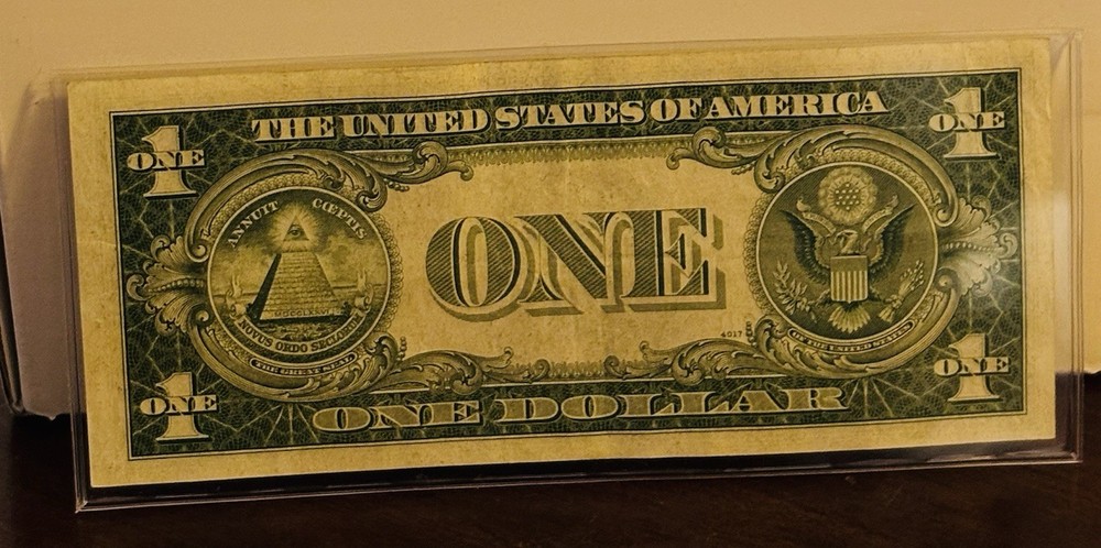 Crisp! 1935c 1$ Silver Certificate ERROR MISCUT Nice Pronounced Line