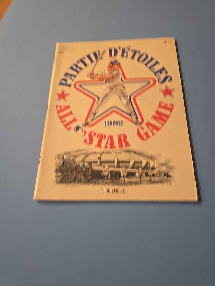 1982 MLB All Star Game OFFICIAL PROGRAM NEAR MINT Condition w/Inserts