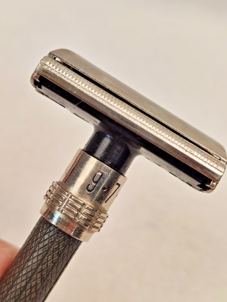 1975 Soviet adjustable razor "Rubin" in its original case