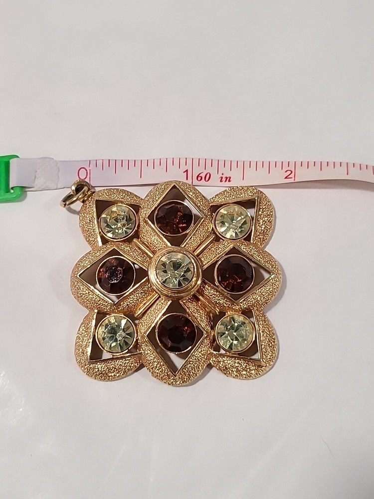 Vintage Sarah Coventry Pendant