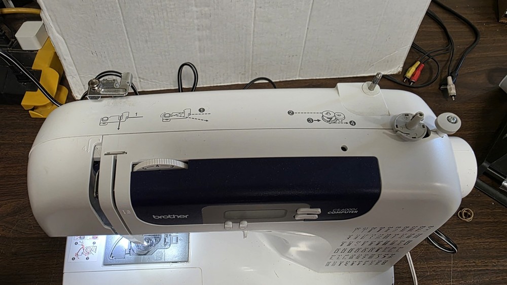 Brother CS-6000i Computerized Sewing Machine