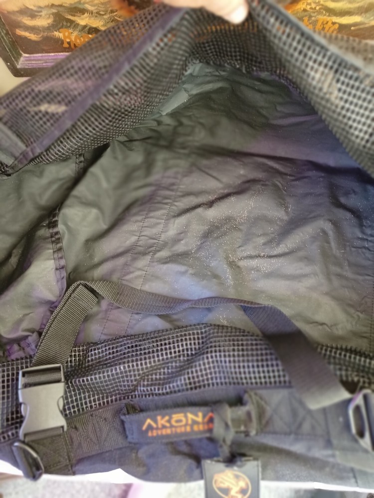 Akona Dive Bag