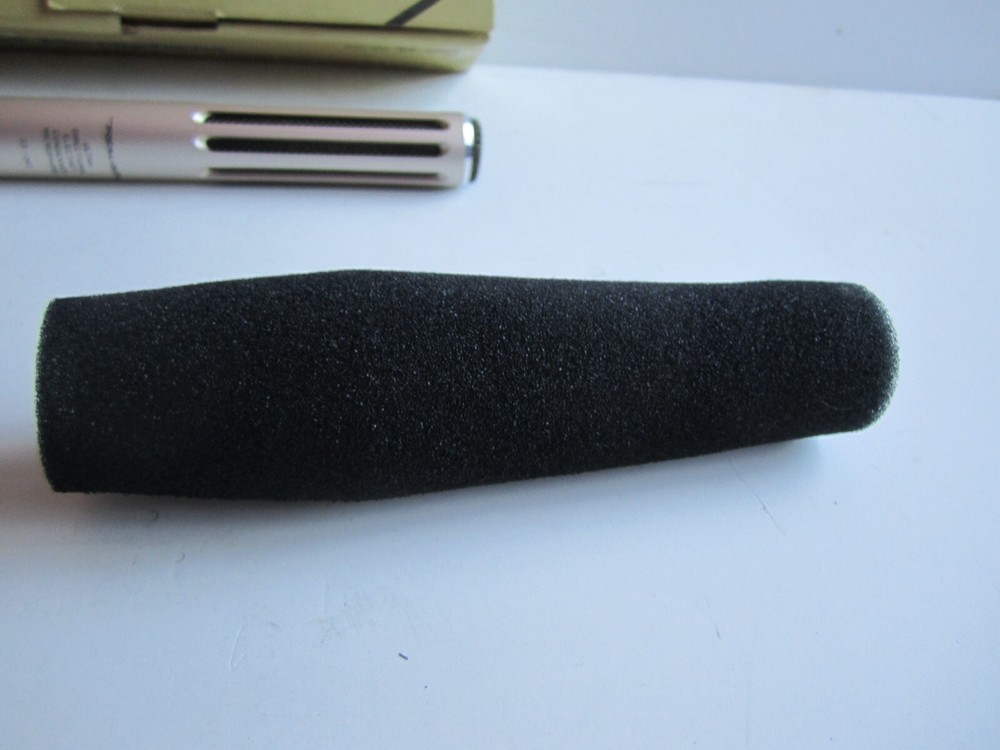 Vintage Dual Pattern Ultra Directional Eletret Microphone by Realistic