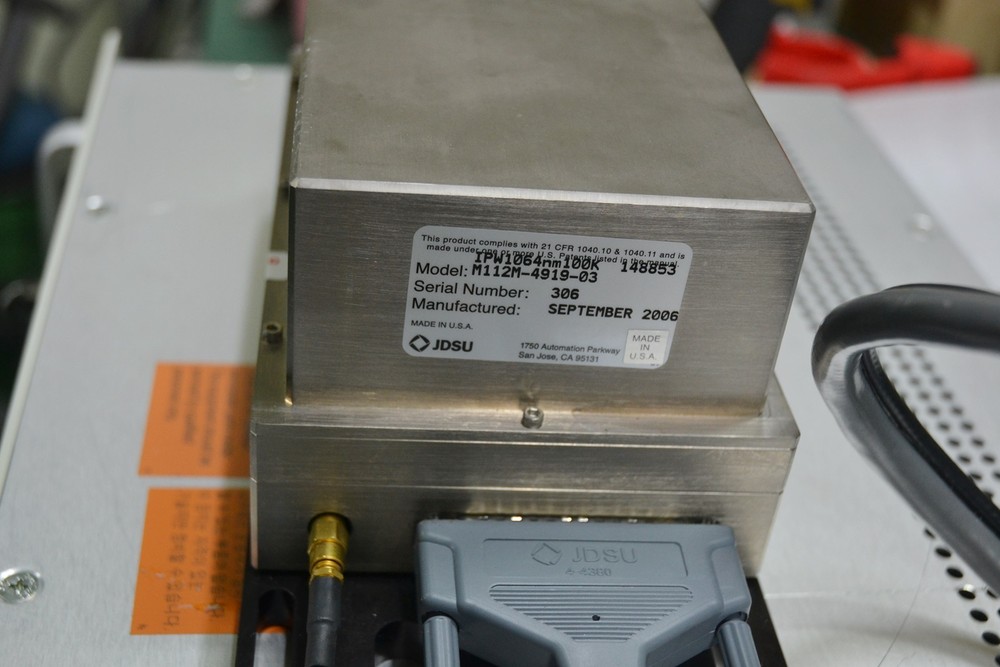 JDS Uniphase M112M Diode Pumped Laser Power Supply / LASER HEAD & CABLE