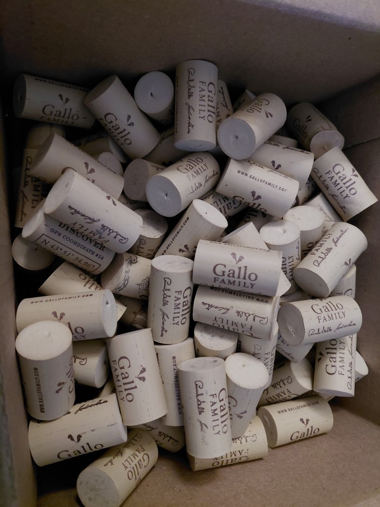 160 Wine Corks Lot