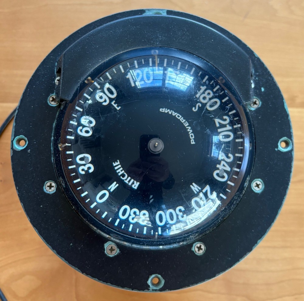 Ritchie SF-500 compass
