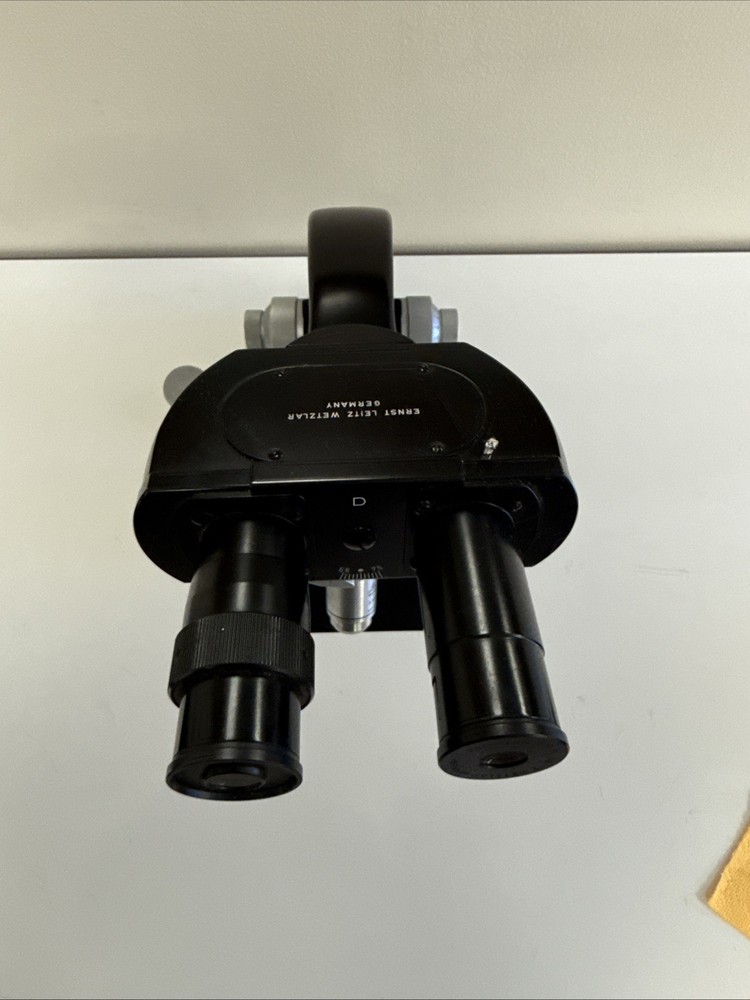 Untested ERNST LEITZ WETZLAR Binocular Microscope W/ 4 Objectives
