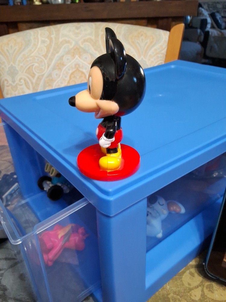 Disney Mickey Mouse Bobblehead Kellogg
