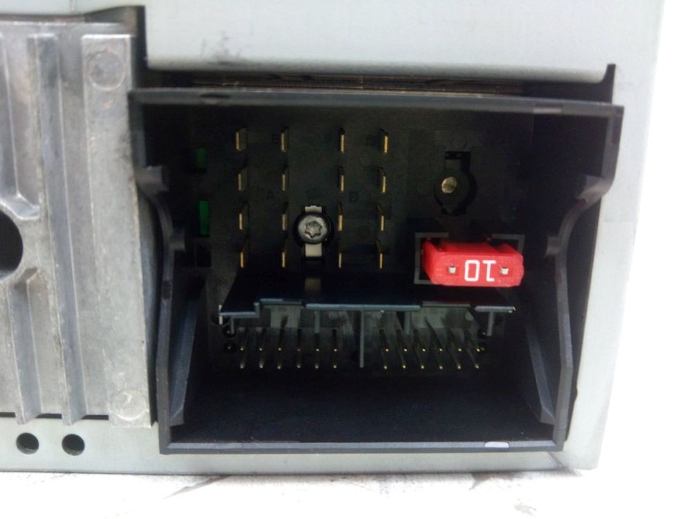 Radio/Cd-Changer GPS Code Not Vorhanden. Fits for VW